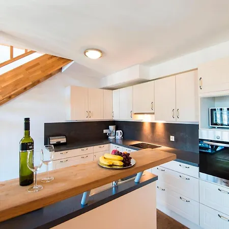 Penthouse In Near Lifts * באד גסטיין