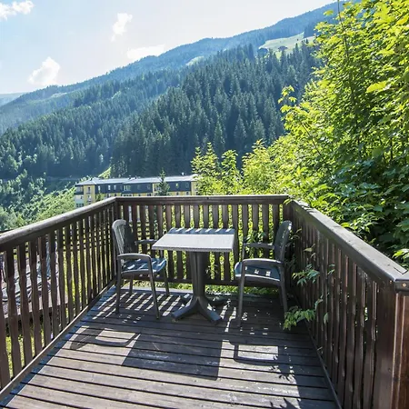 Penthouse In Near Lifts